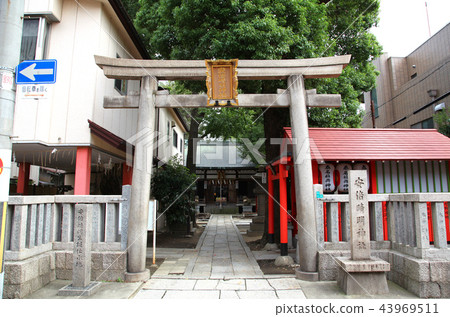 Haruaki Abe Shinto Shrine Torii Haruaki Abe Shinto Shrine Torii 43969511