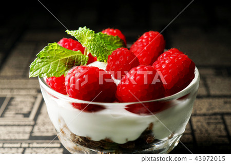 Framboise酸奶凍糕 Framboise酸奶凍糕 43972015