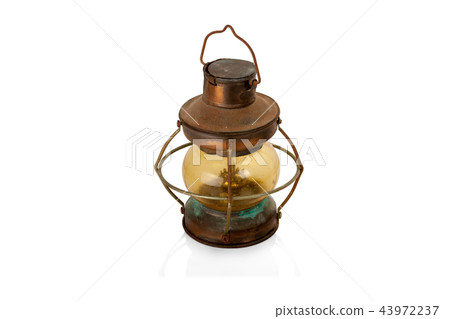 Retro copper kerosene lantern closeup isolated Retro copper kerosene lantern closeup isolated 43972237