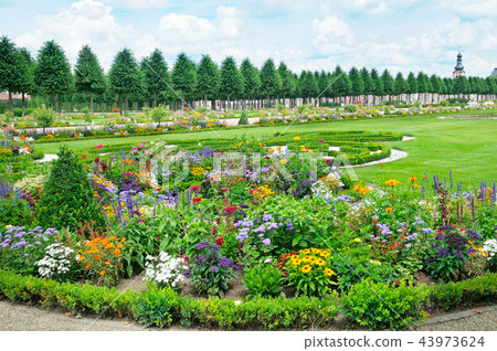 Exquisite flower bed in a public park.  43973624
