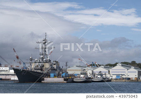 Missile destroyer anchored in Yokosuka main port 43975043