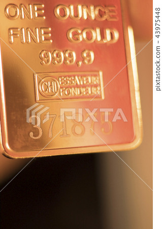 Gold bullion ingot 999.9 bar Gold bullion ingot 999.9 bar 43975448