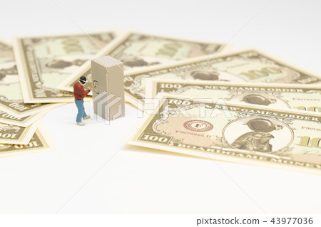 Expenses (current affairs) Expenses (current affairs) 43977036