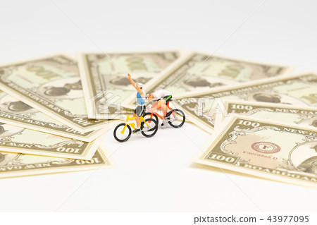 Expenses (current affairs) Expenses (current affairs) 43977095