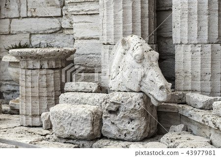 greek ruins close-up 43977981