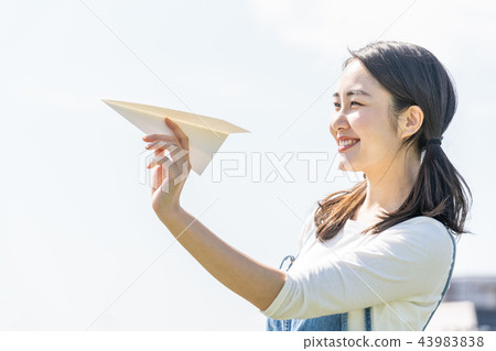 紙飛機 人 人物 43983838
