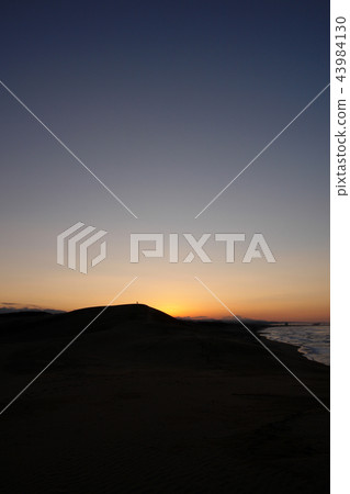 鳥取四季步行冬季沙丘日落 43984130