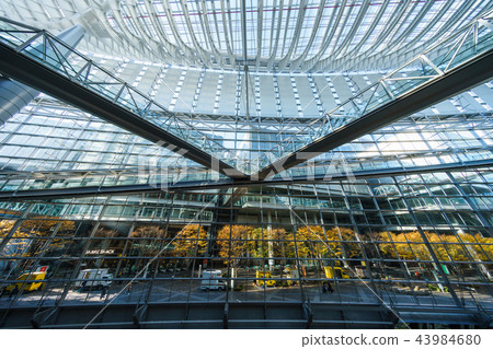Tokyo International Forum  43984680