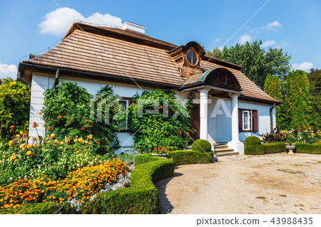Old wooden manor house in Lublin, Poland 43988435