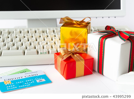 Online Shopping Present Credit Card Online Shopping Christmas Present Online Shopping Present Credit Card Online Shopping Christmas Present 43995299