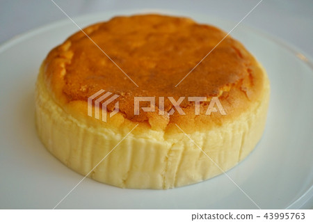 Cheese cake 43995763
