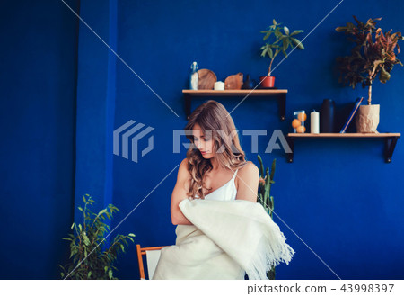 Portrait of young stylish girl Portrait of young stylish girl 43998397