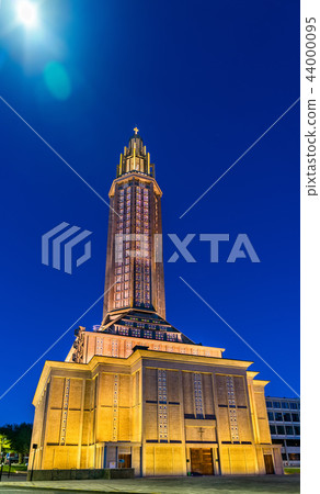 St. Joseph Church in Le Havre, France 44000095