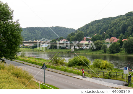 At Bad Schandau 44000549