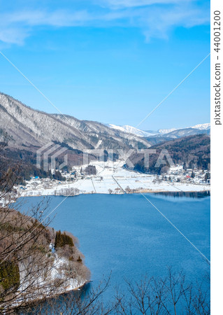 Kozaki湖在冬天 Kozaki湖在冬天 44001200