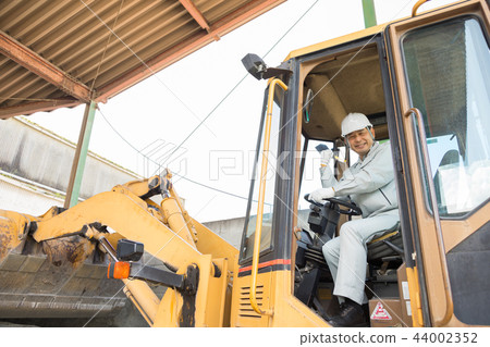 Working people Working people 44002352
