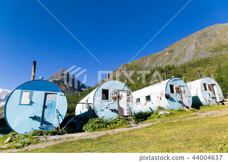 Recreation center for climbers in the mountains. 44004637