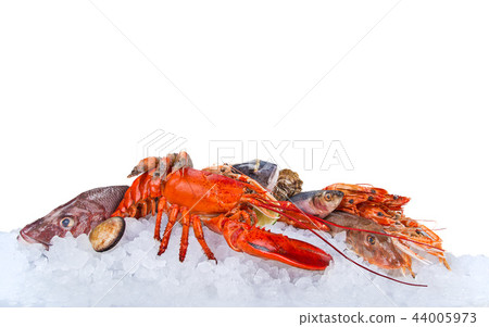 Fresh tasty seafood served on crushed ice. 44005973
