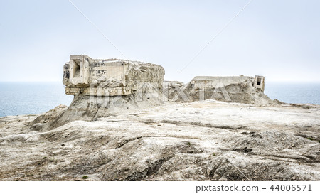 Panoramic view of ruins on the deserted coast Panoramic view of ruins on the deserted coast 44006571