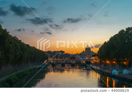 Rome Italy, sunset city skyline at Vatican Rome Italy, sunset city skyline at Vatican 44008629