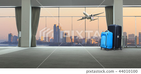 bag in airport bag in airport 44010100