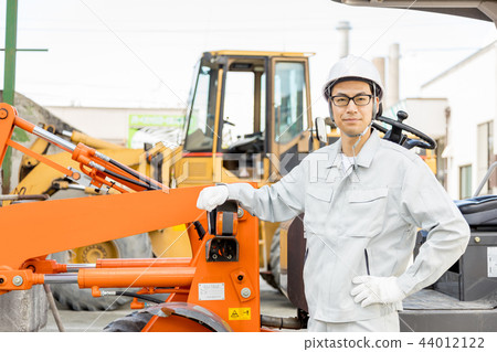 Working people Working people 44012122