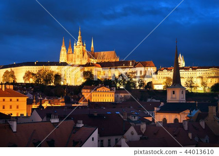 Prague Castle at night Prague Castle at night 44013610