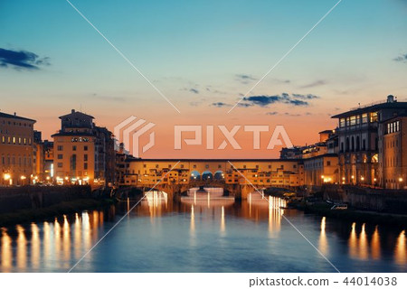 Florence Ponte Vecchio sunrise Florence Ponte Vecchio sunrise 44014038