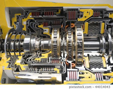 Cutaway model of automobile parts and transmission Cutaway model of automobile parts and transmission 44014043