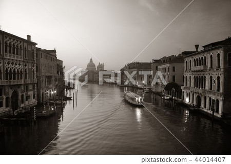 Venice Grand Canal sunrise and boat 44014407