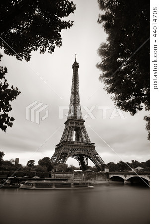 Eiffel Tower Eiffel Tower 44014708