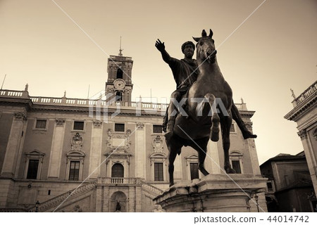 Piazza del Campidoglio 44014742