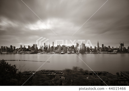 Manhattan midtown skyline 44015466