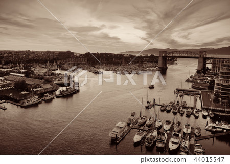 Vancouver harbor view 44015547