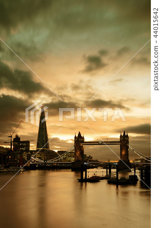 London Architecture 44015642