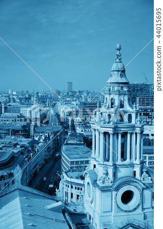 London rooftop view London rooftop view 44015695