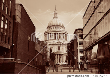 St Pauls Cathedral 44015736