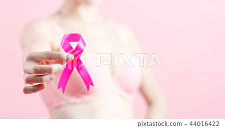 woman show pink ribbon 44016422