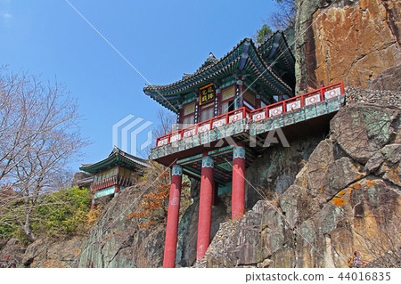 腐蝕性岩石 44016835