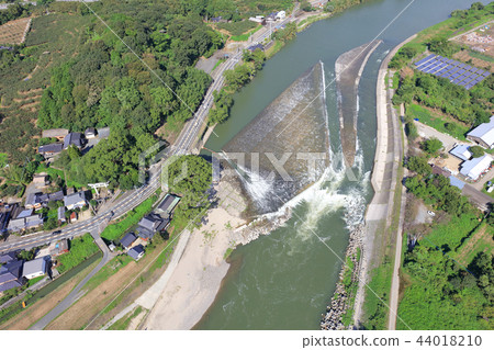 Yamada Aoi福岡縣朝倉市築後川無人機的鳥瞰圖 Yamada Aoi福岡縣朝倉市築後川無人機的鳥瞰圖 44018210