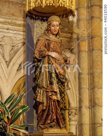 Statue of the pregnant Virgin Mary - Leon Statue of the pregnant Virgin Mary - Leon 44018590