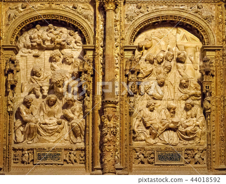 Nativity scenes - Leon Nativity scenes - Leon 44018592