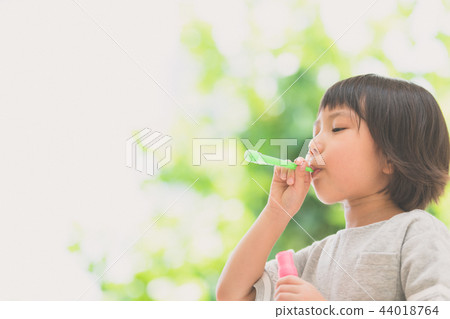 一個女孩 44018764