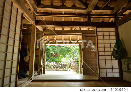 Old Ryukyu folk house 44019204