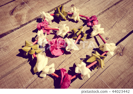 Polynesian flower necklace Polynesian flower necklace 44023442