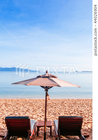 Vacation beach beds under umbrella, Samui island 44026904