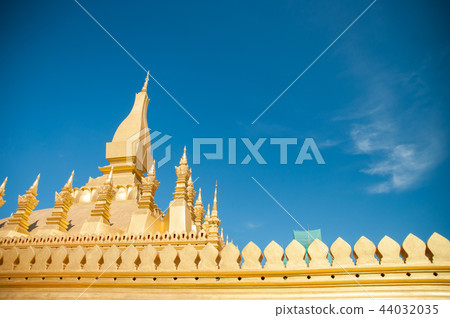 The golden Buddhist building. The golden Buddhist building. 44032035