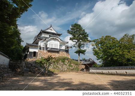 Binaka Matsuyama Castle-Tenshukaku,Honmaru- Binaka Matsuyama Castle-Tenshukaku,Honmaru- 44032351