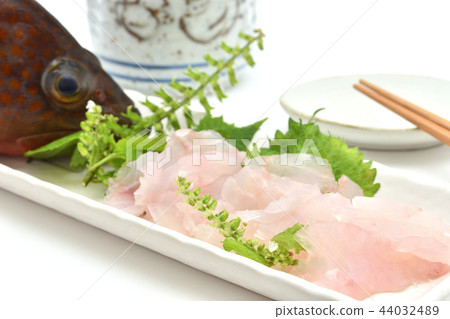 Pheasant sashimi Pheasant sashimi 44032489