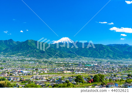《Yamanashi Prefecture》 Overlooking Mount Fuji and the Kofu Basin 《Yamanashi Prefecture》 Overlooking Mount Fuji and the Kofu Basin 44032621